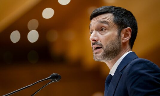 bustinduy se descarta como candidato de sumar y ve a diaz como la mejor ministra de trabajo en la democracia espanola