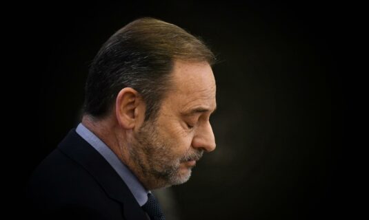 fiscalia pide prision sin fianza para abalos por el riesgo de fuga de cara al juicio por la trama de mascarillas