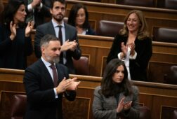 vox aplaude el discurso de perez llorca abascal se muestra cauteloso