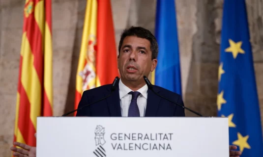 mazon dimite y pide elegir un nuevo presidente valenciano