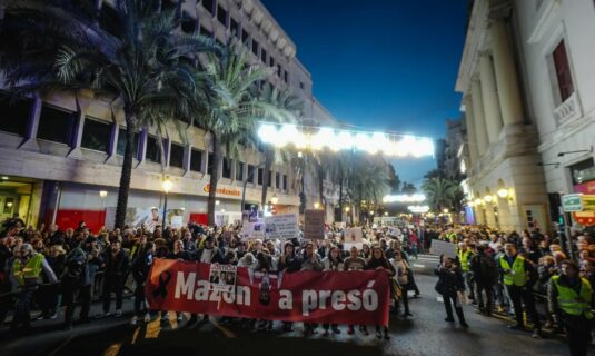 la manifestacion mazon a preso exige memoria y reparacion por la dana no pararemos hasta saber la verdad