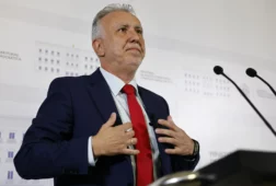 torres reitera que el informe de la uco dejo las cosas absolutamente claras y critica la difamacion del pp