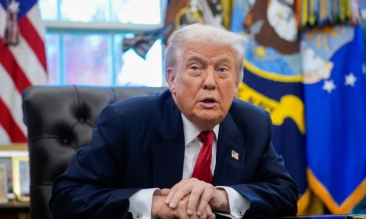 trump declara cerrado el espacio aereo de venezuela