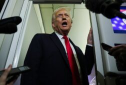 trump dice que pausara de forma permanente la migracion de paises del tercer mundo