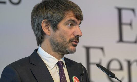 sumar admite preocupacion por el caso cerdan pero deja claro que no afecta al gobierno que continuara hasta 2027