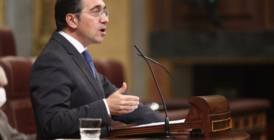 socios y oposicion afean una vez mas al gobierno su postura sobre el sahara y su alineamiento con marruecos