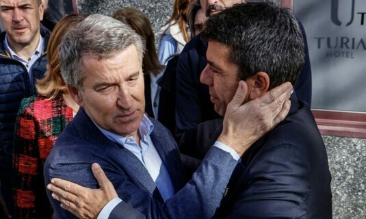 feijoo asegura que no ha borrado mensajes con mazon del dia de la dana y ha mandado a la jueza lo que le ha pedido