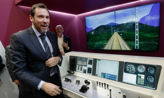 renfe conectara alemania con la frontera ucraniana a traves de su operador checo