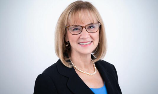 vuelco politico en miami eileen higgins primera alcaldesa democrata en casi 3 decadas