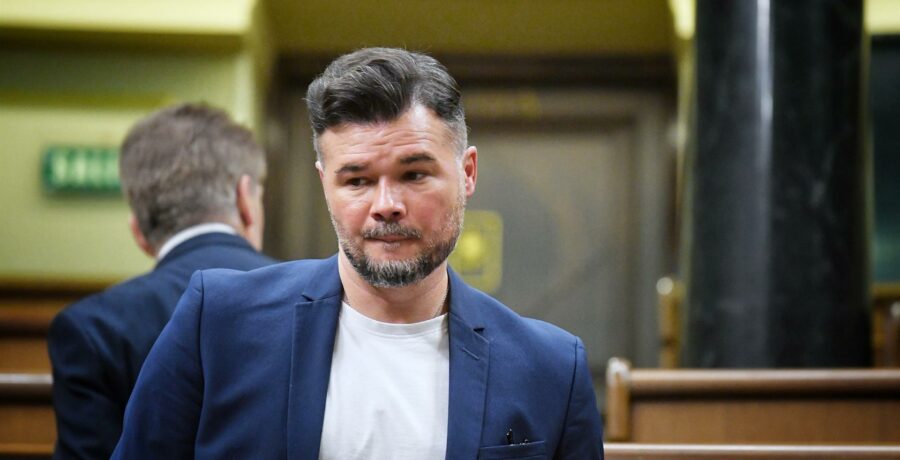 rufian pide una reunion con sanchez porque se han encontrado cosas y pensar que todo es una conspiracion no cuela