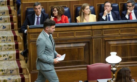 rufian carga contra sanchez por ignorar la derrota en extremadura no ha anunciado a gallardo de portavoz de milagro