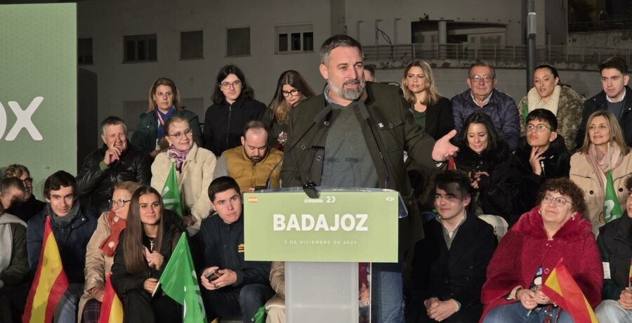 abascal cree que cada dia que pasa con sanchez se aleja la posibilidad de que las proximas elecciones sean limpias