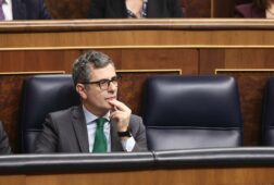 bolanos ofrece al pp una reunion estos dias para renovar el constitucional y le pide cumplir la carta magna en plazo