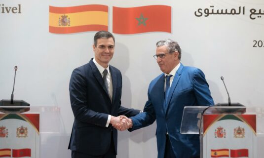 sanchez preside hoy una cumbre con marruecos de perfil bajo en la que no habra ministros de sumar