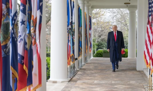 trump dice a nbc news que no descarta la guerra con venezuela