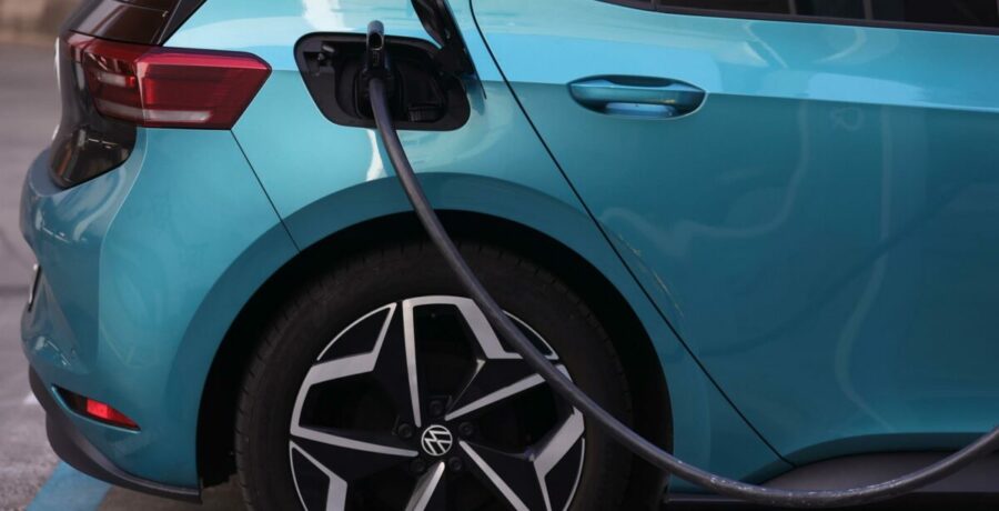 el ipc se modera una decima en diciembre y cierra el ano en el 29 por la bajada de los carburantes