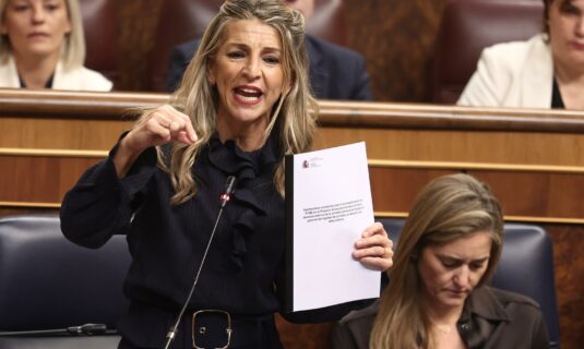 yolanda diaz exige investigar las privatizaciones en sanidad en todo el pais tras el caso del hospital de torrejon