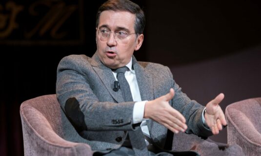 el gobierno pide a iran que cese la violencia contra los manifestantes y alerta contra una intervencion de eeuu