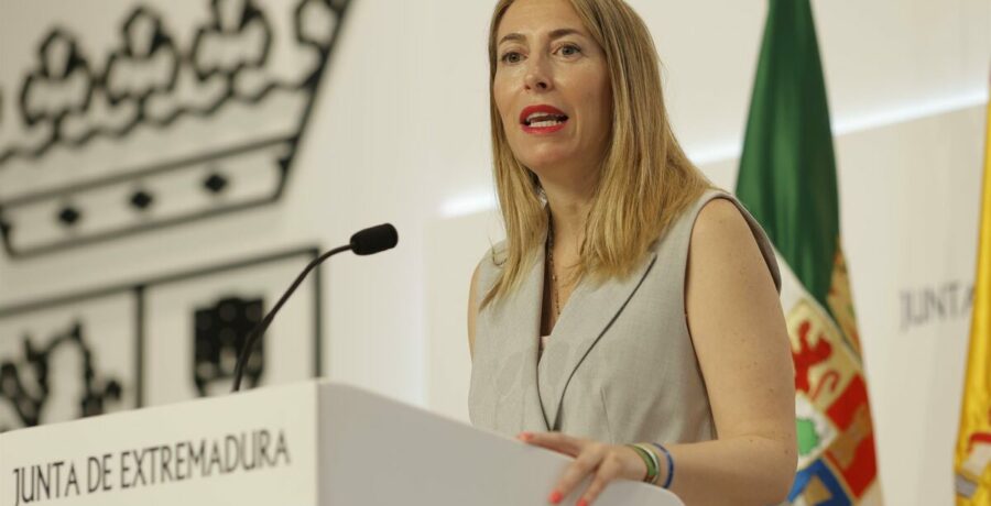 maria guardiola ofrece a vox presidencia agricultura e industria