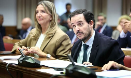 el pp descarta llamar a las hijas de zapatero a la comision koldo del senado y formaliza la citacion a paco salazar