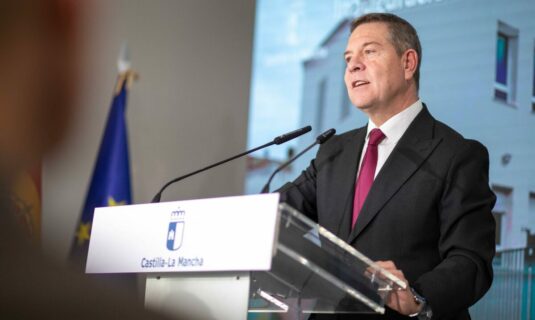 page apoya al gobierno que ha dado la cara y critica a los buitres politicos que aprovechan las tragedias