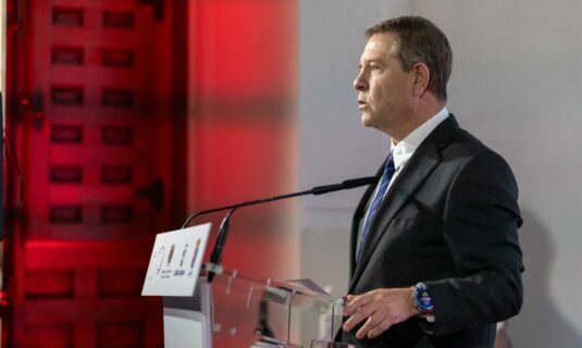 page cree que los pensionistas no se merecen ir en un batiburrillo y pide dejarles fuera del bloqueo politico