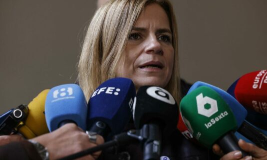 bernabe afirma que a feijoo ya no le queda otra salida que marcharse