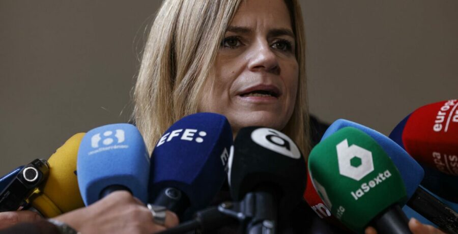 bernabe afirma que a feijoo ya no le queda otra salida que marcharse