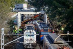 el govern exige que renfe y adif asuman responsabilidades por rodalies de forma inmediata