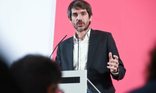 sumar acepta el envio de tropas espanolas a ucrania para un cese al fuego bajo el mandato de la onu