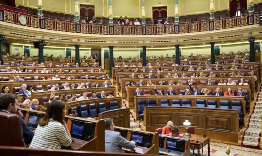 el congreso aplica a los diputados la subida salarial de los funcionarios y cobraran un minimo de 3 367 euros al mes