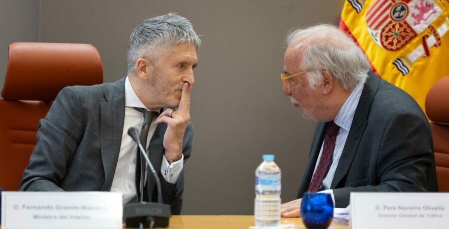 transportistas denuncian situacion caotica con 10 000 camiones embolsados en vias sin un solo copo de nieve