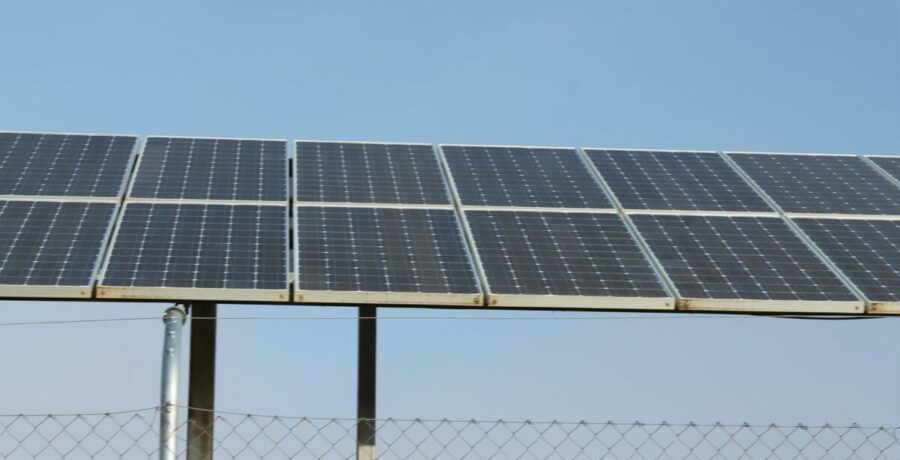 la eolica y solar superan en generacion de electricidad a los fosiles en la ue por primera vez en 2025