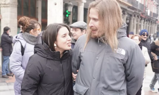 podemos anuncia que ahora si esta dispuesto a negociar el traspaso de competencias migratorias a cataluna