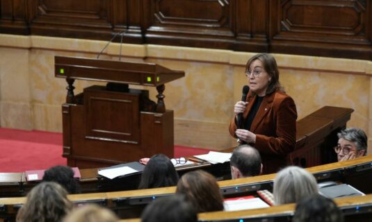 la portavoz del govern defiende no dimitir tras la crisis de rodalies asumir responsabilidades es quedarse