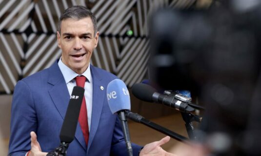 el psoe llevara manana al congreso una iniciativa contra la politica exterior de eeuu