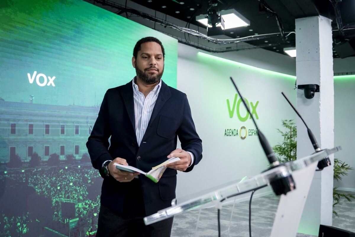 Direcciones de Vox y PP en nuevo marco negociador - Electomanía