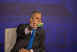 la crisis en vox marcara hoy el pleno de madrid con ortega smith aun portavoz