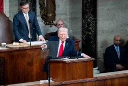 trump amenaza a canada con consecuencias mucho peores si sus payasos dirigentes no entran en vereda