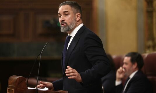 abascal no descarta una repeticion electoral en extremadura ni pedir a guardiola que se haga a un lado