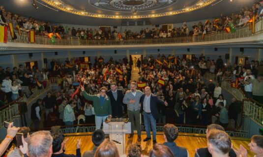 abascal asegura que este domingo los votantes aragoneses van a demostrar que quieren mucho mas vox