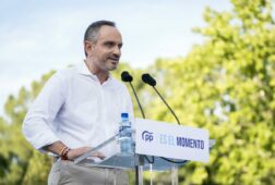 el pp de mostoles apela a la presuncion de inocencia del alcalde tras las acusaciones de acoso el proceso fue archivado