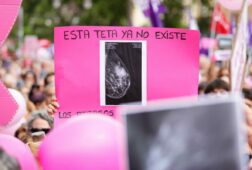 la fiscalia andaluza archiva tres denuncias de cribado de cancer de mama al no ver indicios penales en los altos cargos