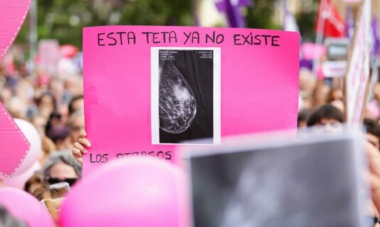 la fiscalia andaluza archiva tres denuncias de cribado de cancer de mama al no ver indicios penales en los altos cargos