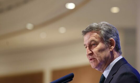 feijoo acusa al gobierno de saber tapar y proteger la presunta agresion sexual del dao de la policia