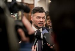 rufian dice que se equivoca quien quiera eliminar a podemos