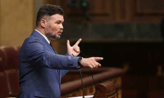 rufian insiste en que hay que tejer vinculos a la izquierda del psoe o hablamos entre nosotros o nos vamos al carajo