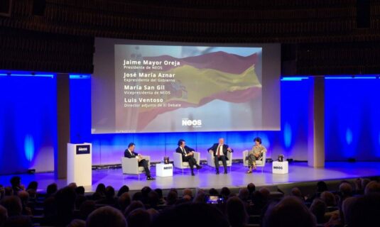 aznar cree que en las proximas generales estara en juego el sistema constitucional y apela a una mayoria del pp