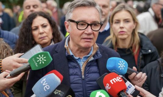 vox designa a manuel gavira como candidato en andalucia