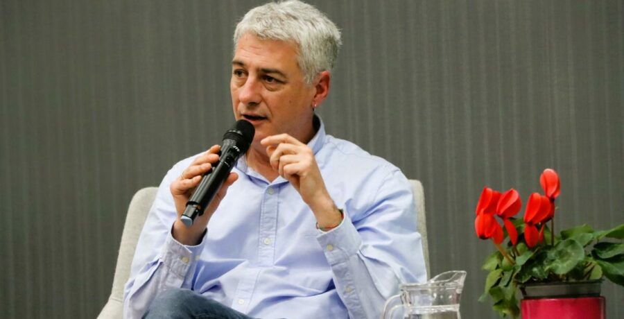 eh bildu dice que esta deseando que la izquierda a la izquierda del psoe se recomponga pero no participara